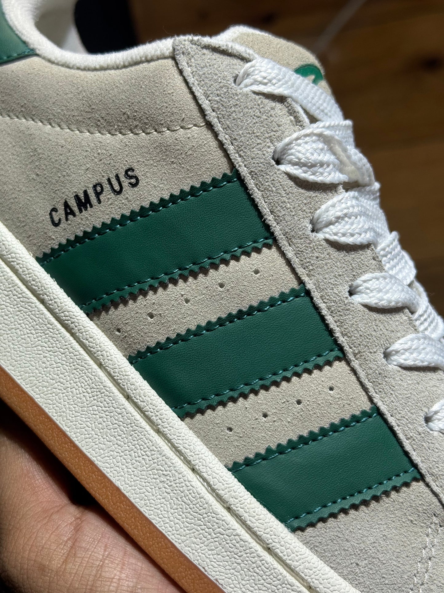 Adidas campus