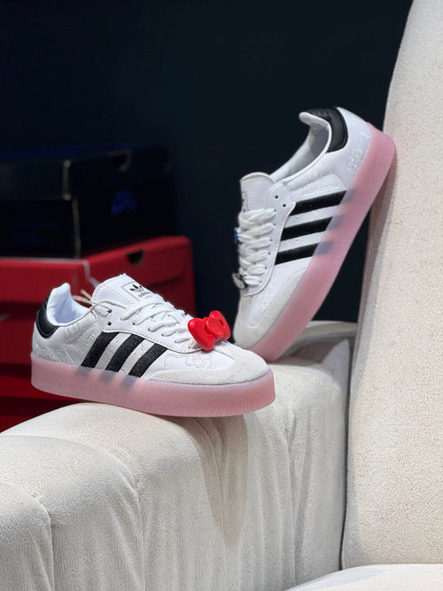Adidas samba x hello kitty