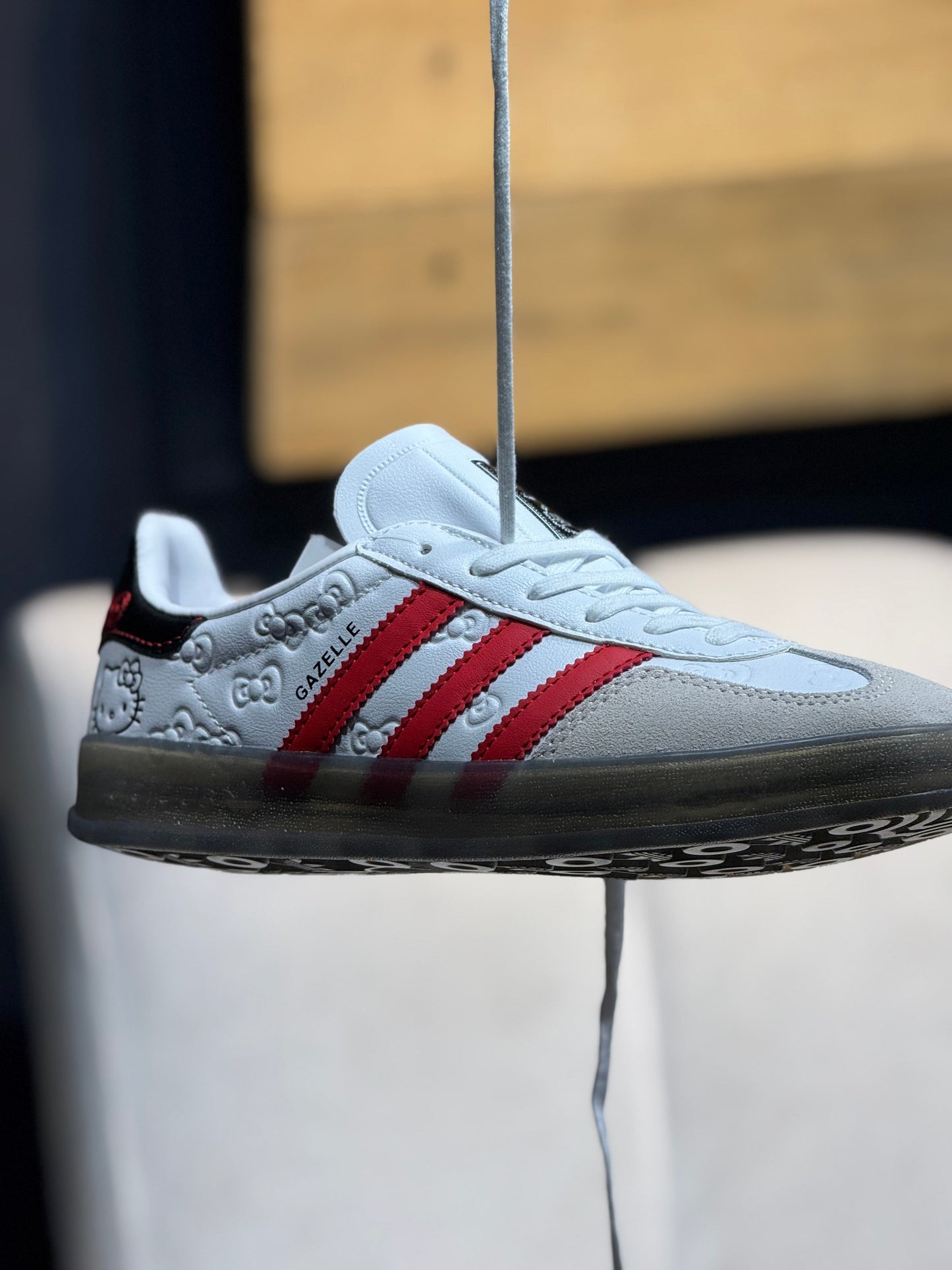 Adidas gazelle x hello kitty