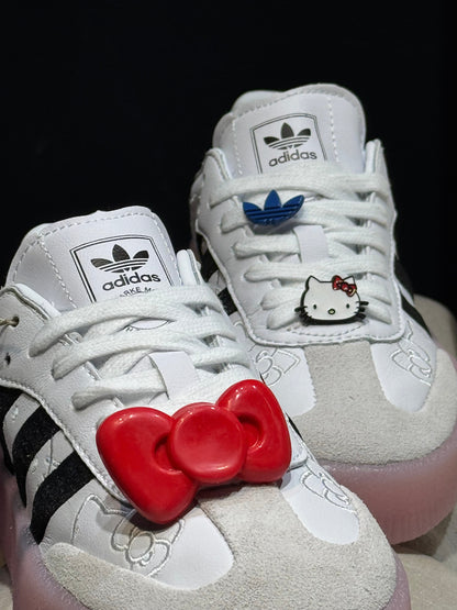 Adidas samba x hello kitty