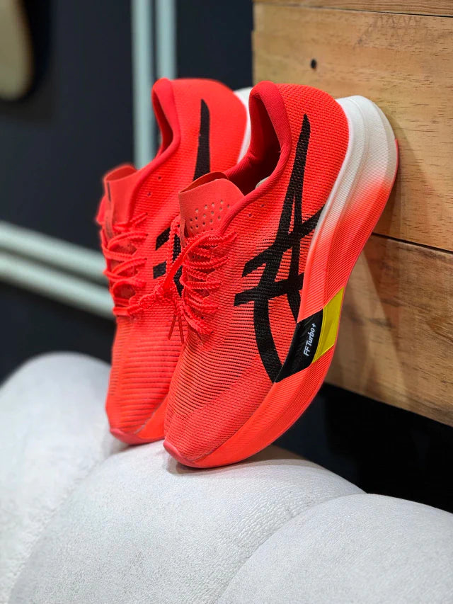 ASICS FF Turbo