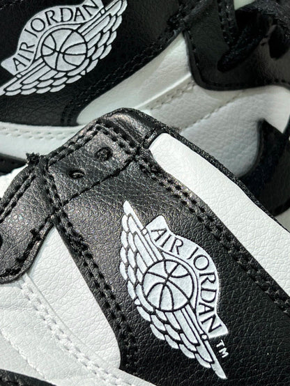 Air Jordan 1 Retro High OG 'Panda'