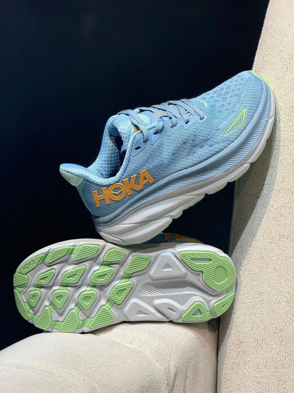 HOKA Clifton 9