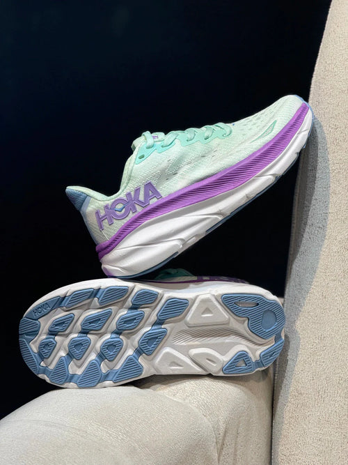 HOKA Clifton 9
