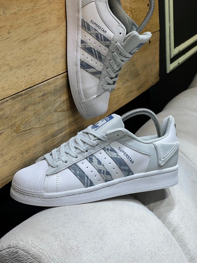 Adidas Superstar