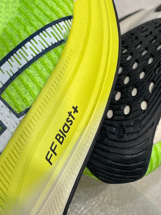 ASICS Metaspeed FF BLAST