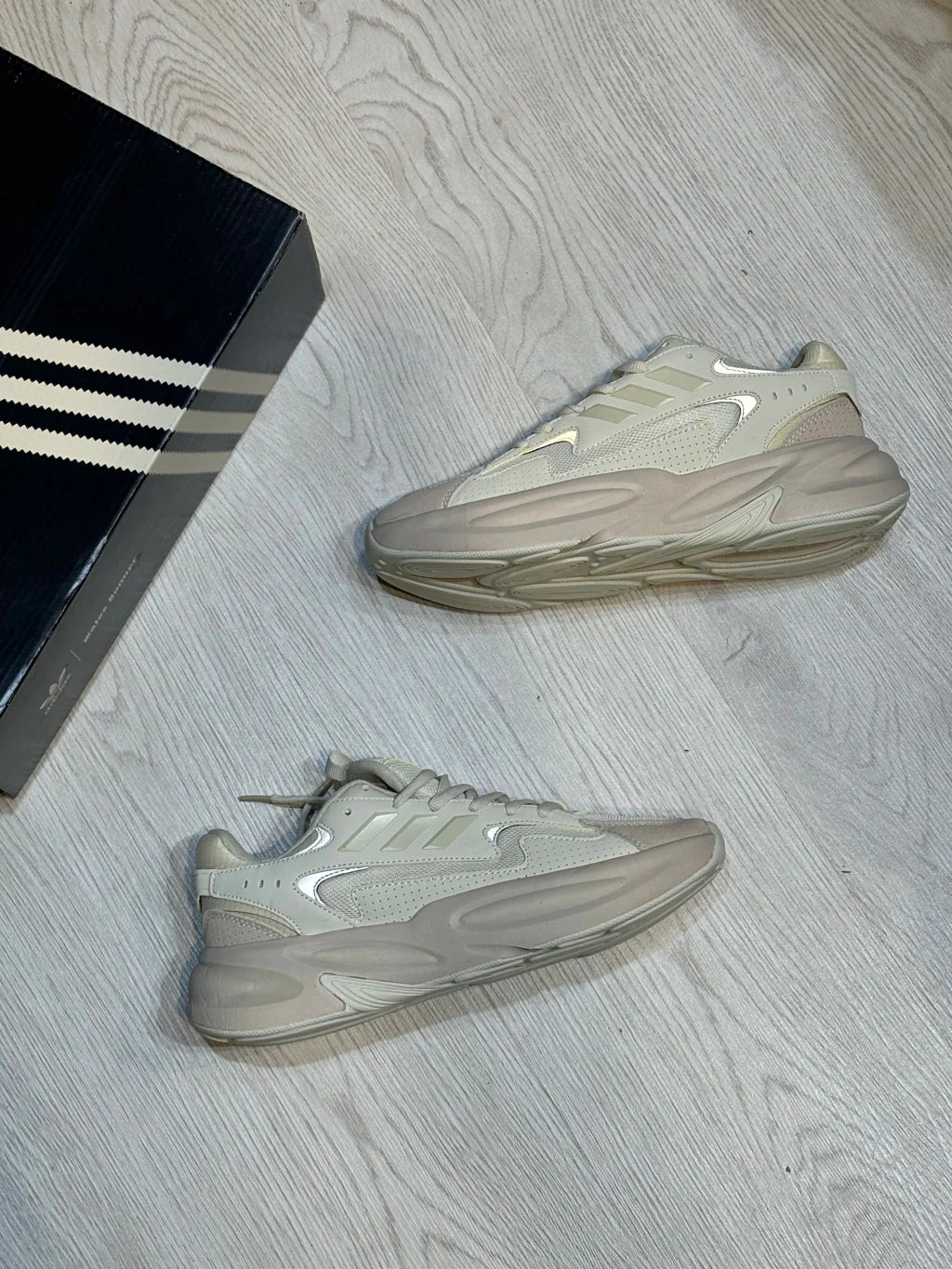 Adidas Ozweego
