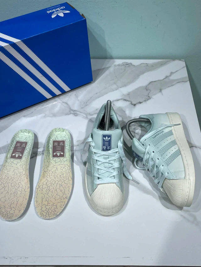 Adidas Superstar