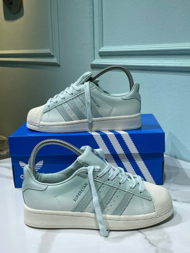 Adidas Superstar