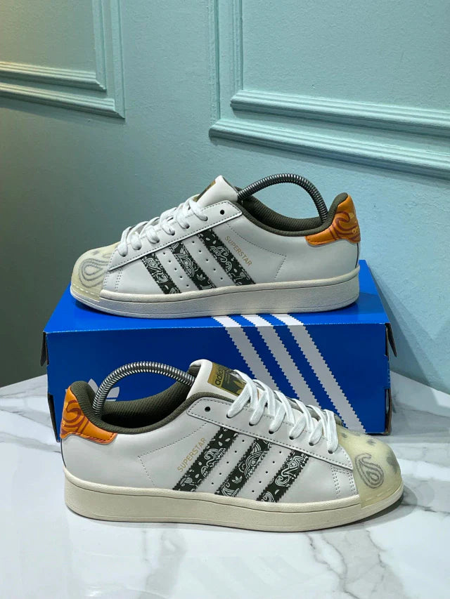 Adidas Superstar