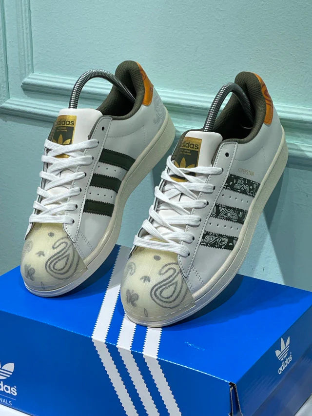 Adidas Superstar