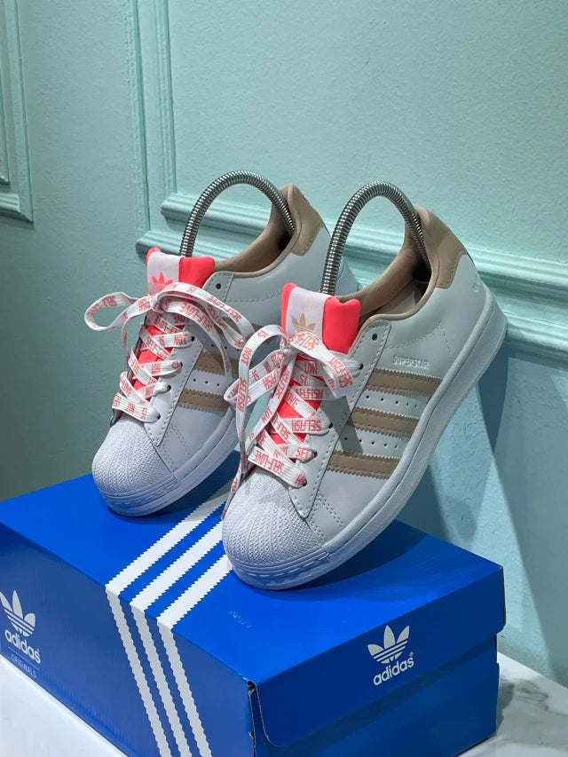 Adidas Superstar
